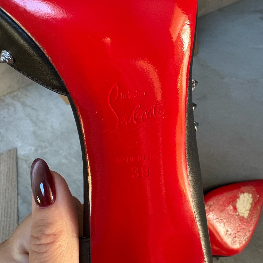 Christian Louboutin iriza sz 39 studded pumps heels - Picture 4 of 7